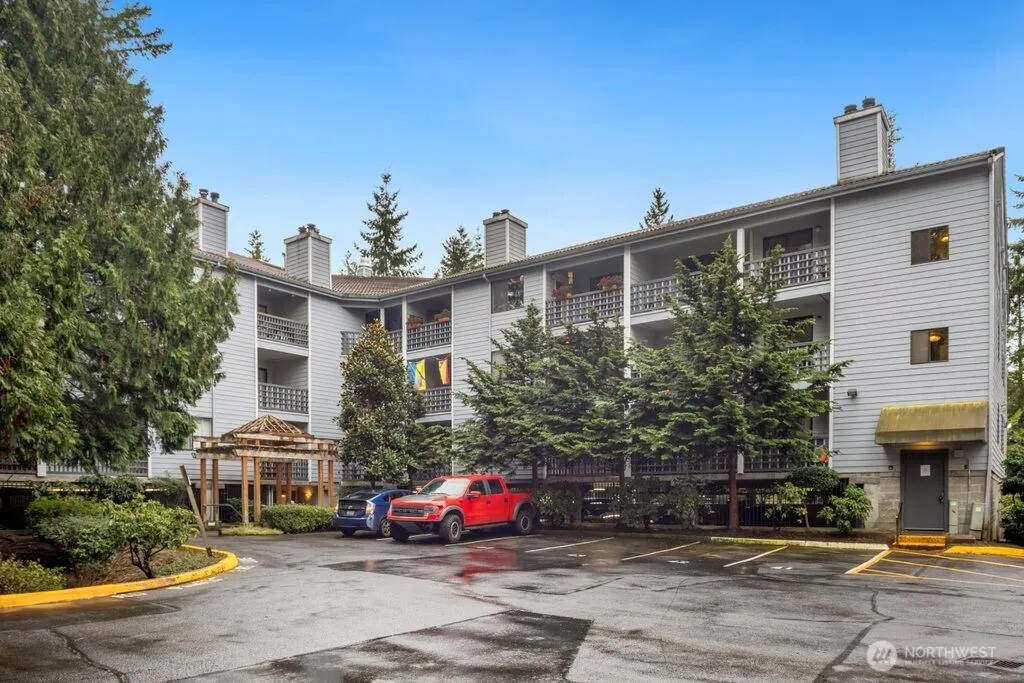 Property photo for 710 N 160th Street #b112, Shoreline