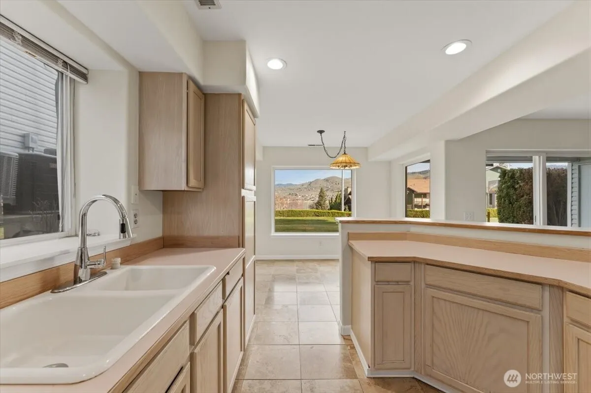 Property photo for 2305 W Woodin Ave #2e, Chelan photo 2
