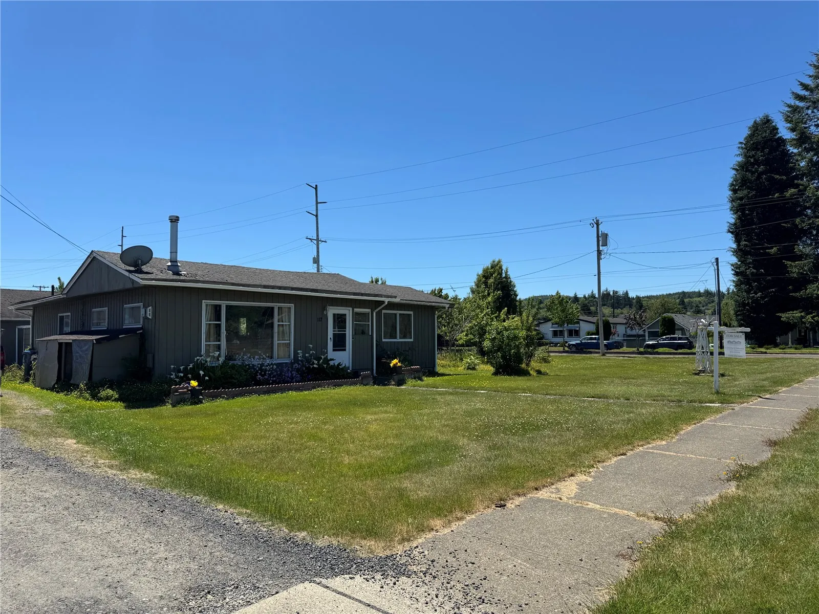 Property photo for 117 J Street, Cosmopolis