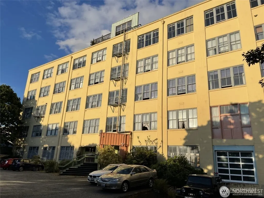 Property photo for 707 S Snoqualmie Street #2b, Seattle