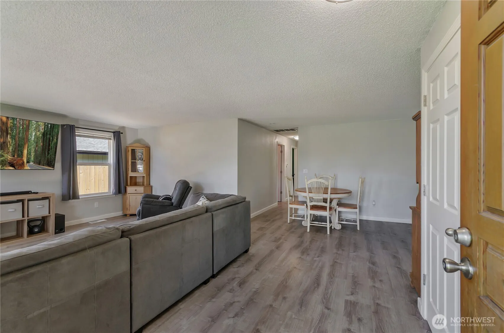 Property photo for 933 13th Street Sw, Puyallup photo 3