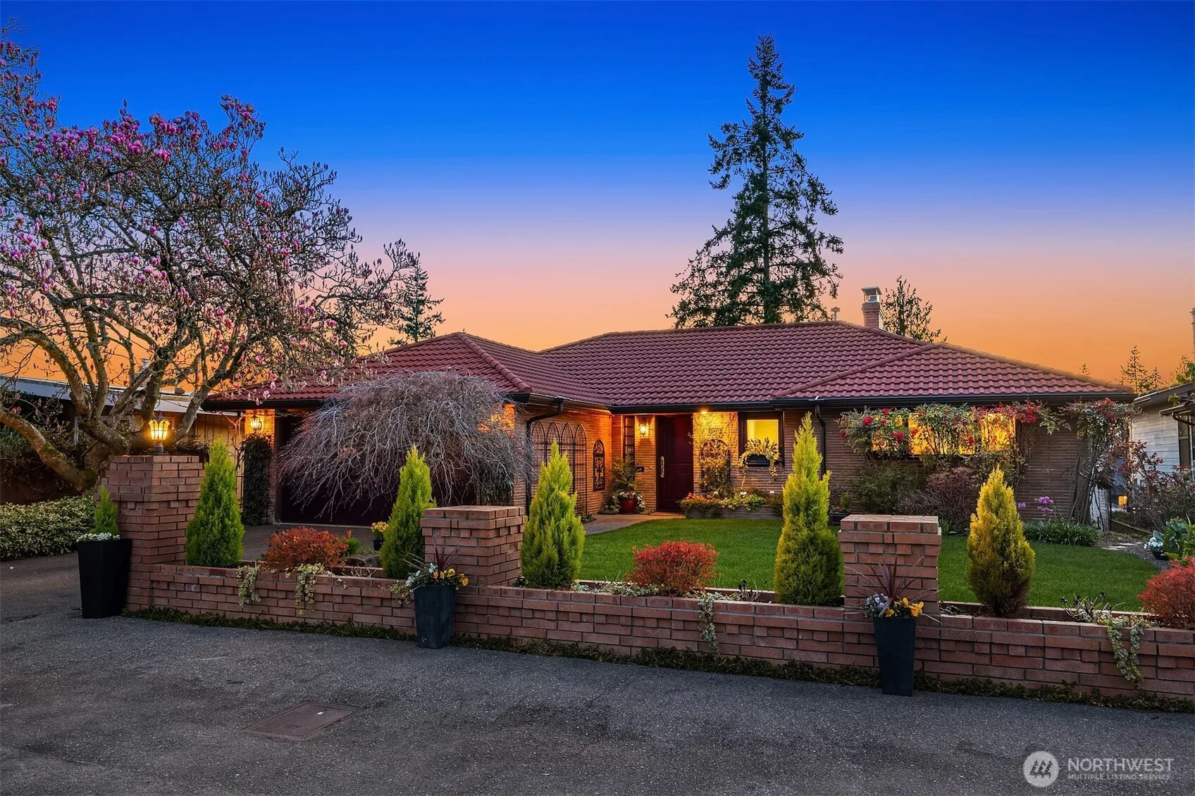 Property photo for 12715 Palatine Avenue N, Seattle