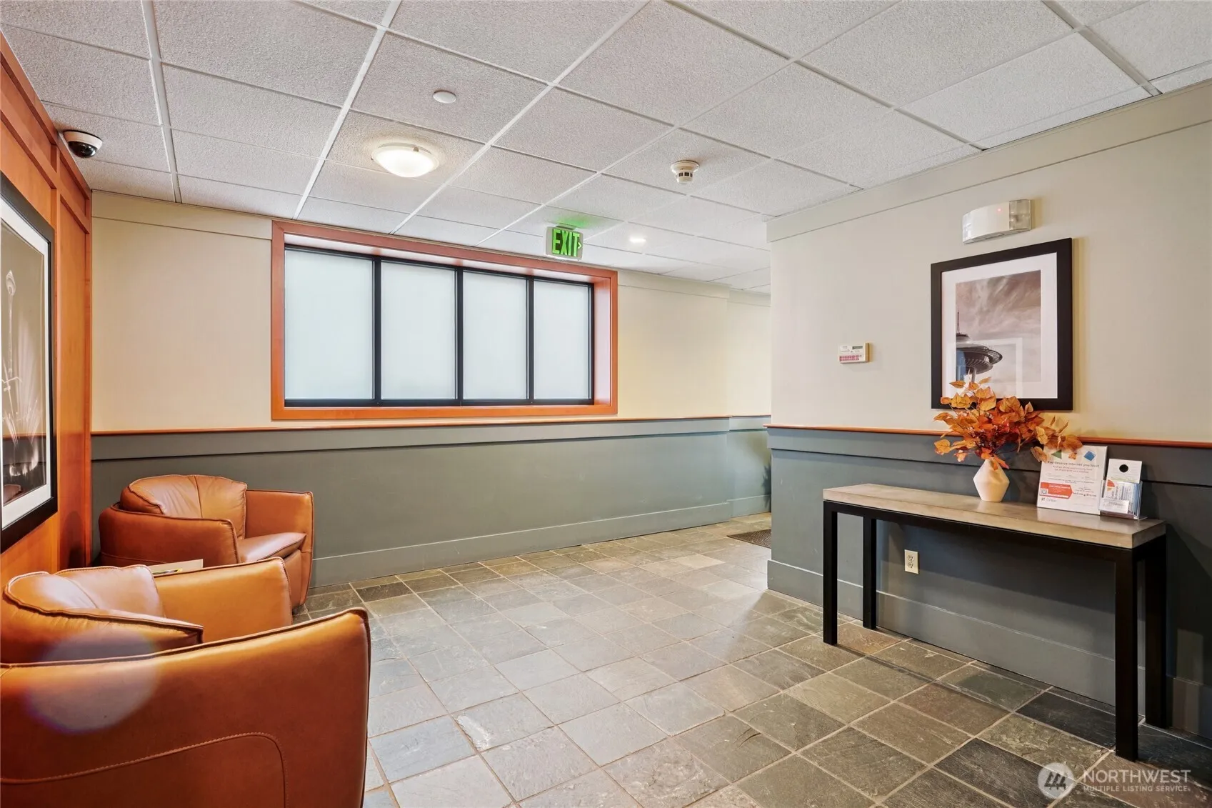 Property photo for 701 1st Avenue N #204, Seattle photo 4