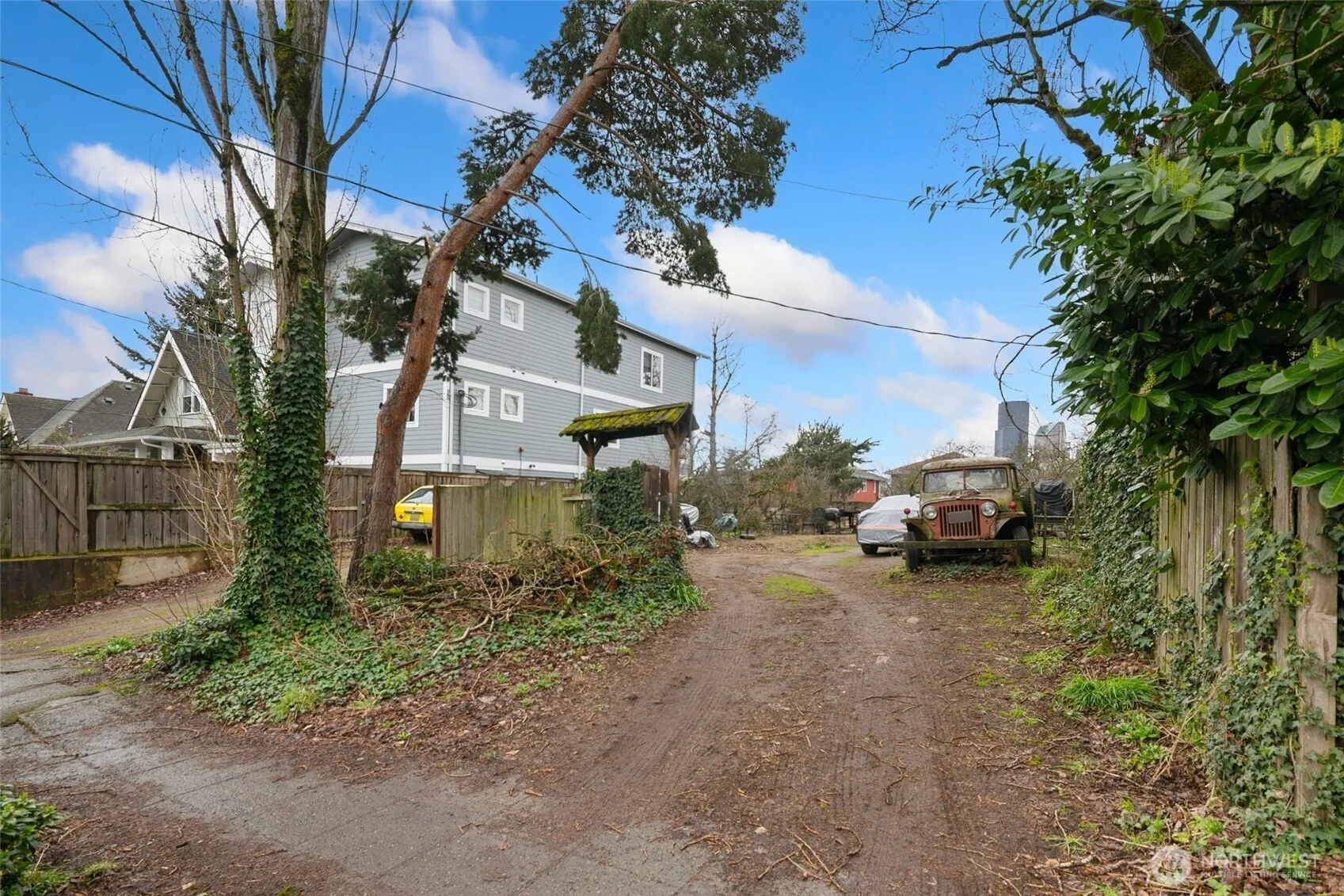 Property photo for 333 17th Avenue, Seattle photo 4