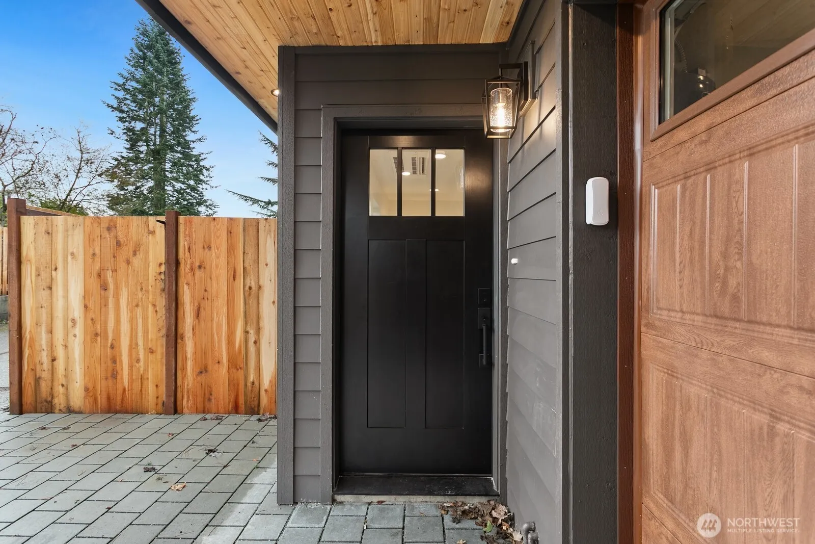 Property photo for 7340 B 40th Avenue Ne, Seattle photo 2