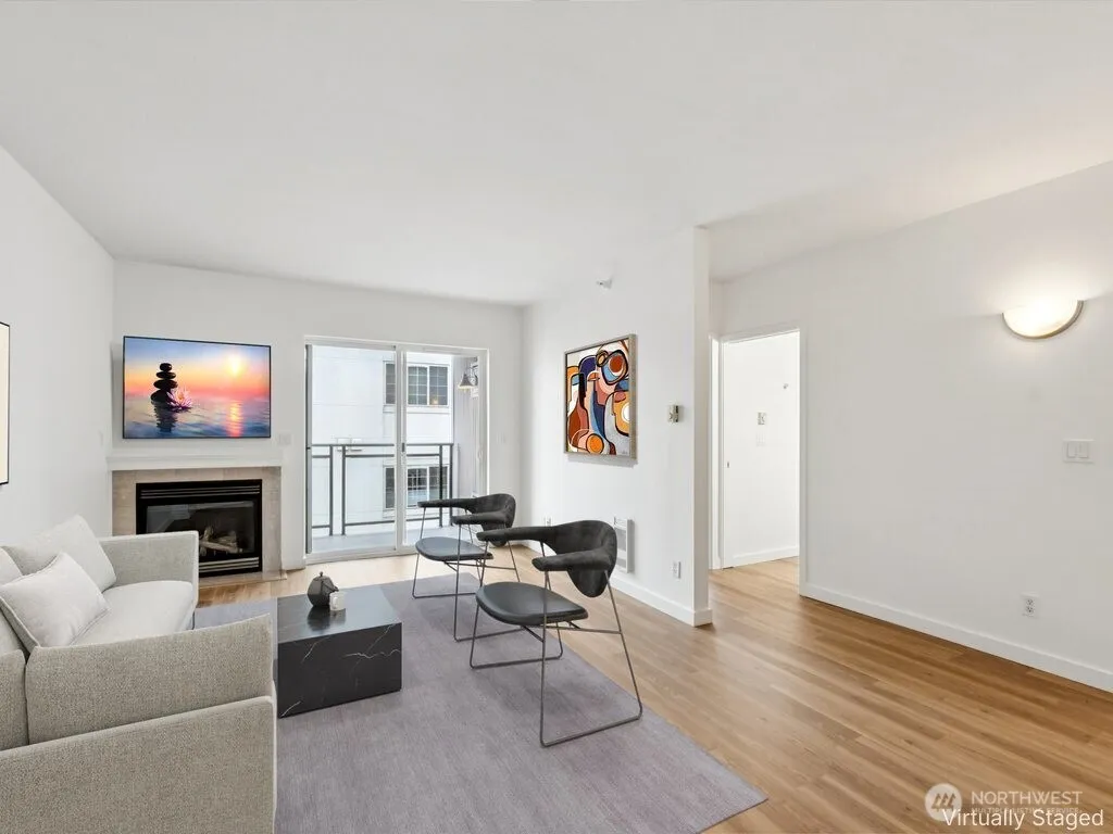 Property photo for 2331 42nd Avenue Sw #414, Seattle photo 5