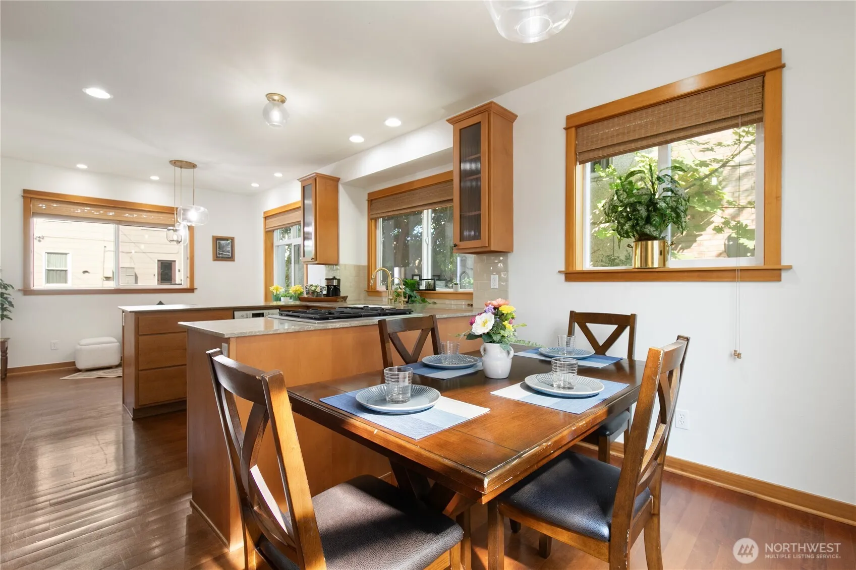 Property photo for 1939 10th Avenue W #b, Seattle photo 5