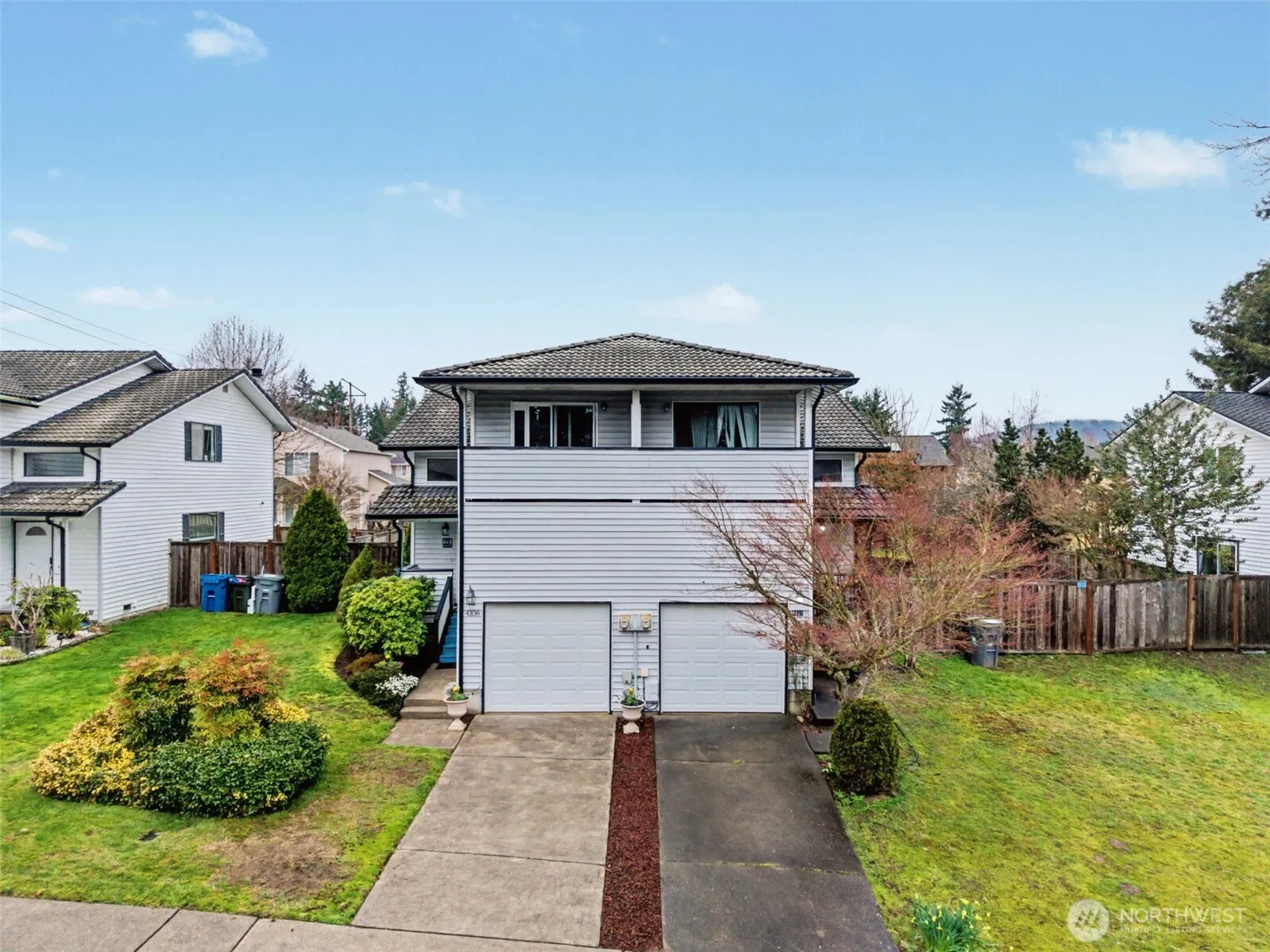 Property photo for 4108 Ne 6th Place #2a, Renton photo 2