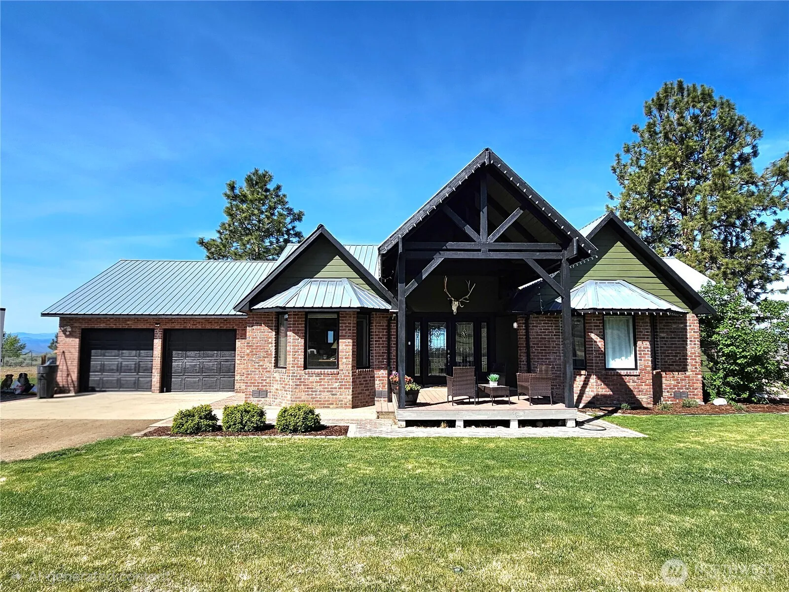 Property photo for 711 Havillah Road, Tonasket