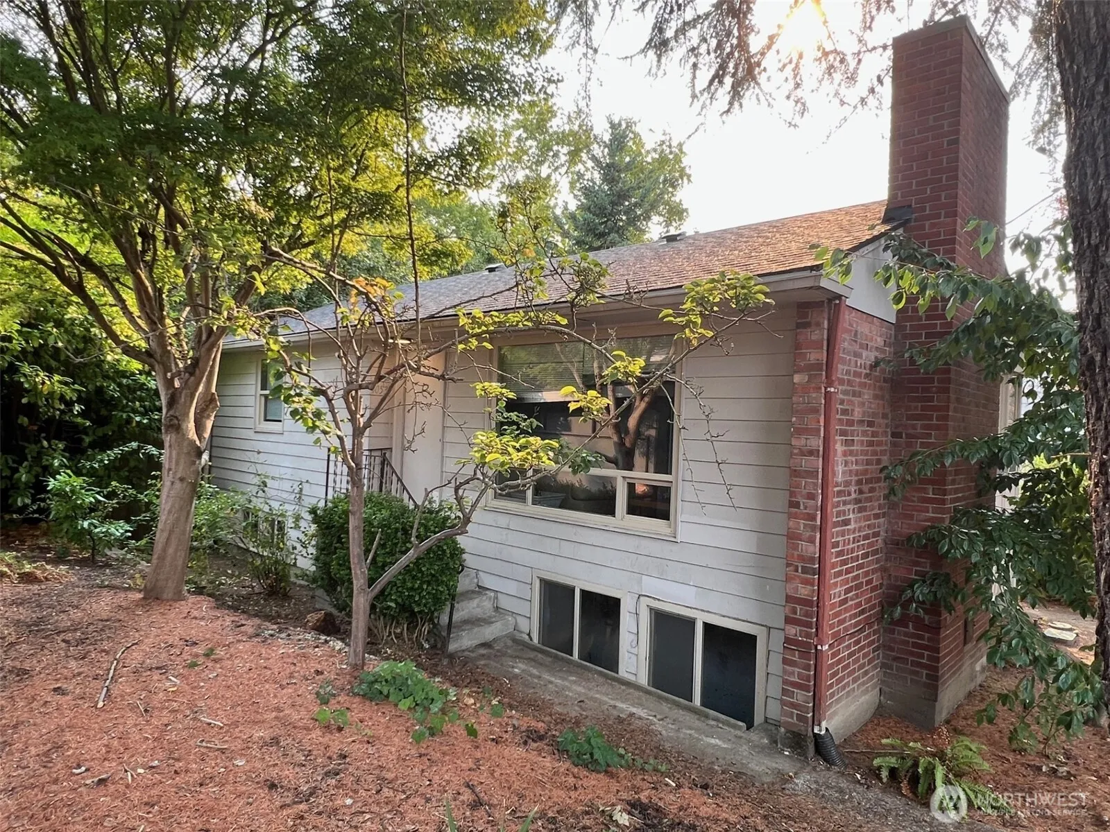 Property photo for 4053 Ne 55th Street, Seattle