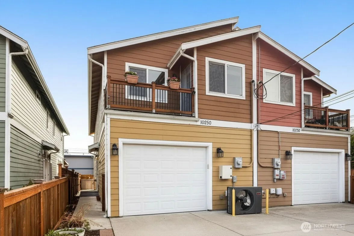 10250 17th Avenue Sw, Seattle