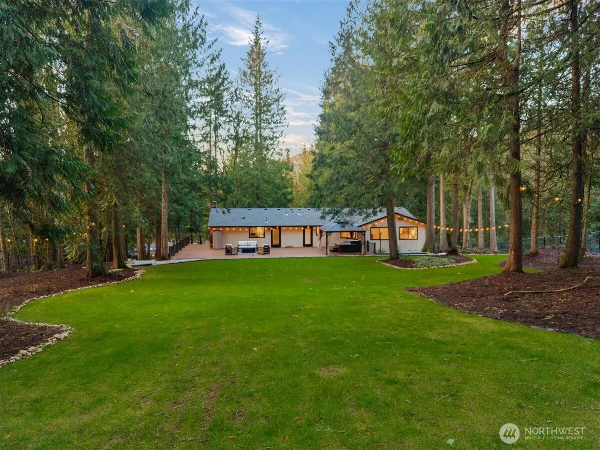 Property photo for 14702 255th Avenue Se, Issaquah