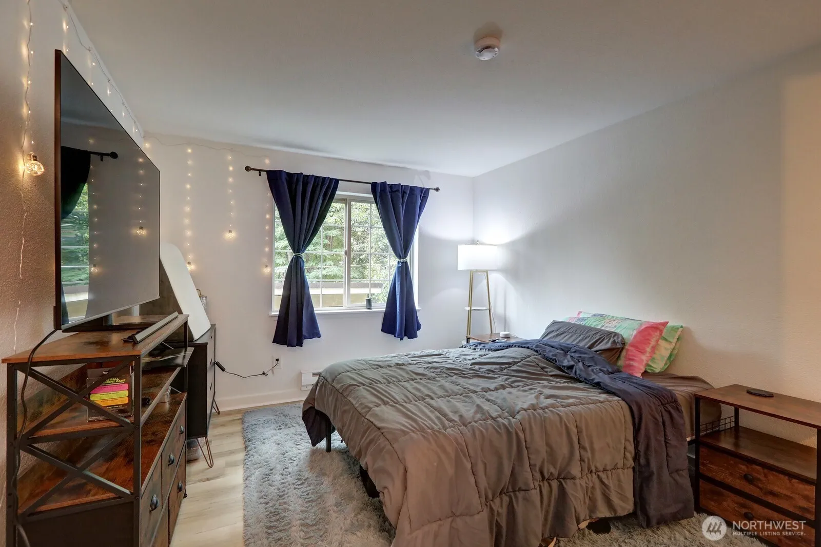 Property photo for 9806 28th Avenue Sw #a201, Seattle photo 3