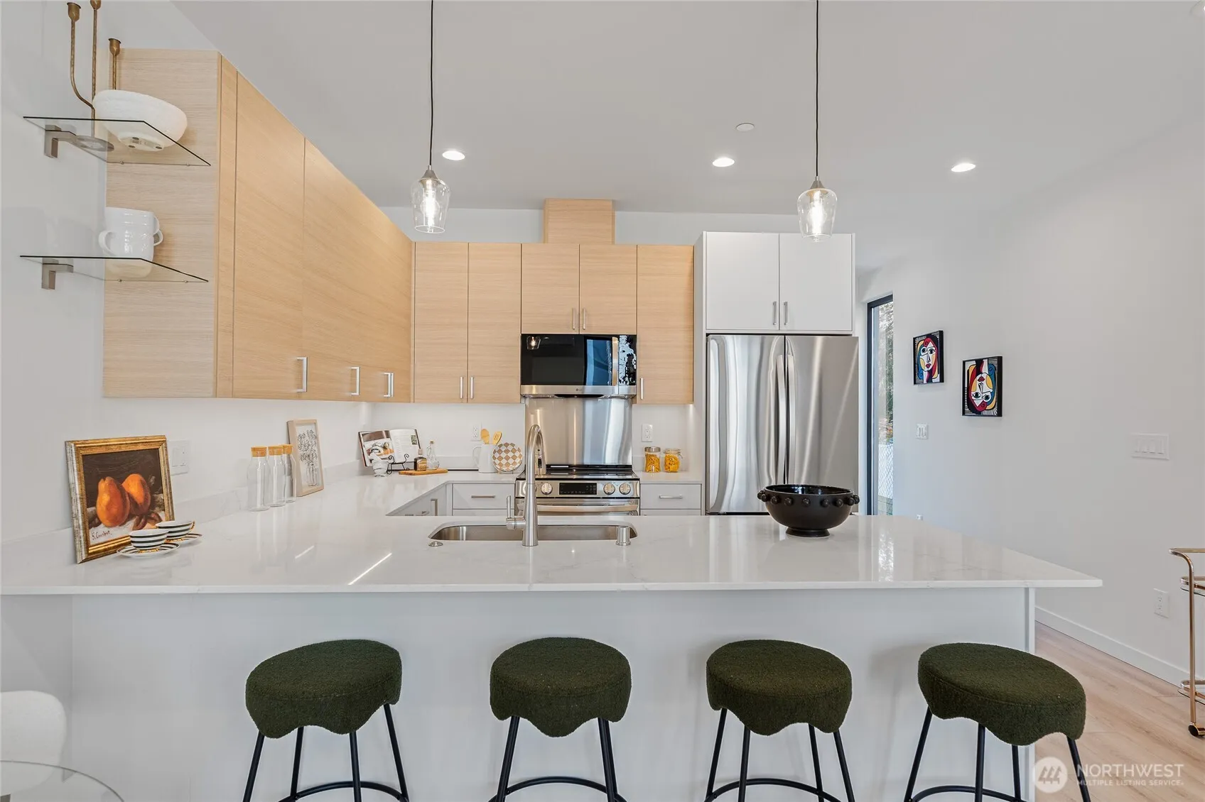 Property photo for 11231 Greenwood Avenue N #c, Seattle photo 4