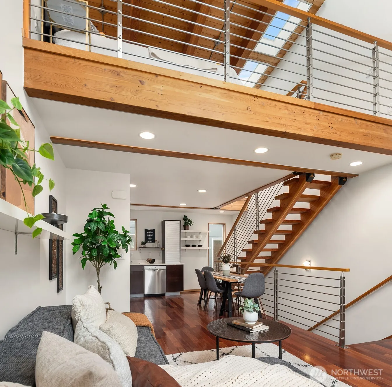 Property photo for 9057 17th Avenue Sw, Seattle photo 4