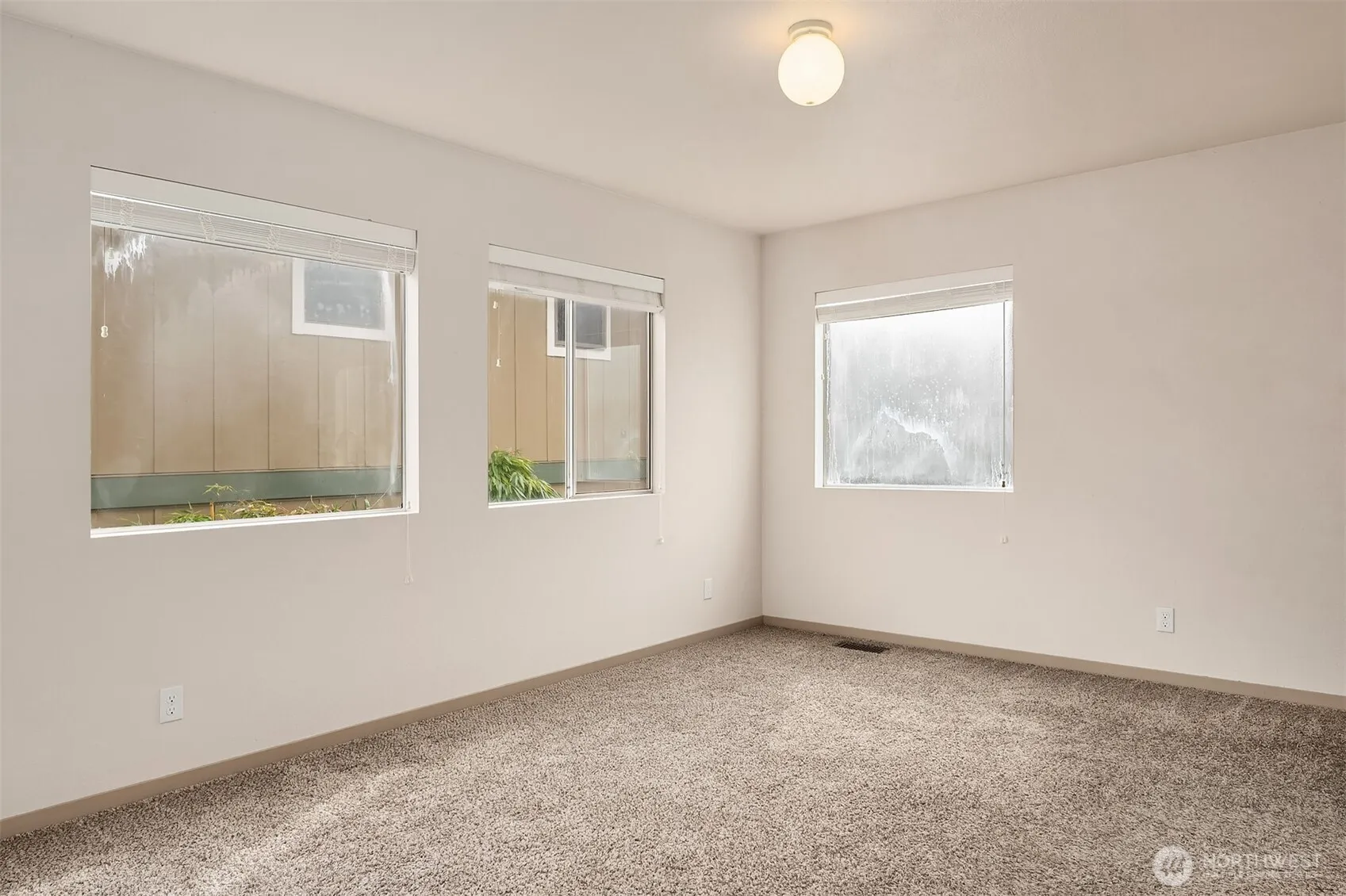 Property photo for 2601 E Aloha Street, Seattle photo 5