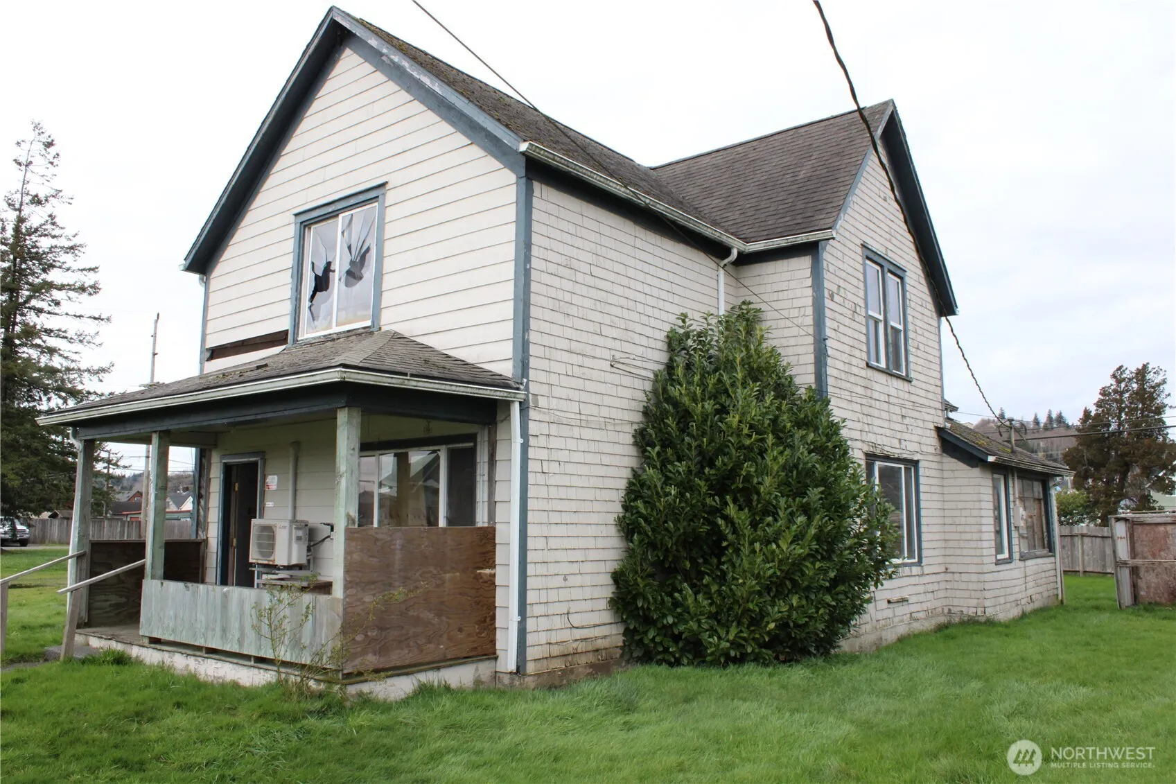 Property photo for 1510 Pacific Avenue, Aberdeen photo 2