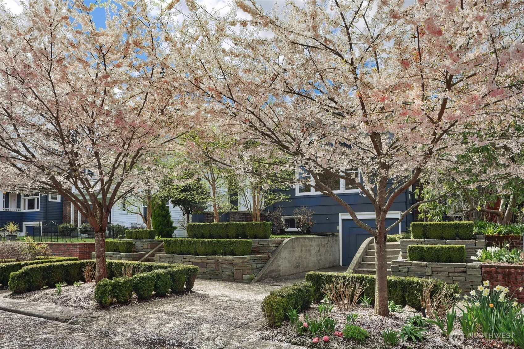 Property photo for 719 35th Avenue, Seattle photo 2