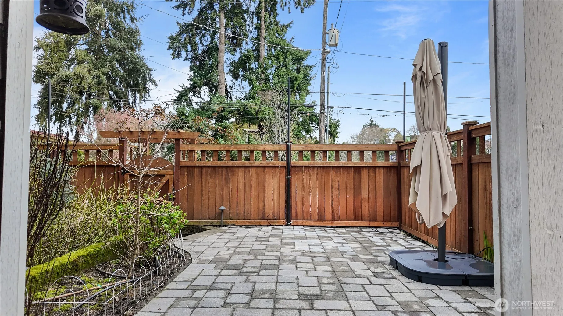 Property photo for 4233 S Lucile Street, Seattle photo 4