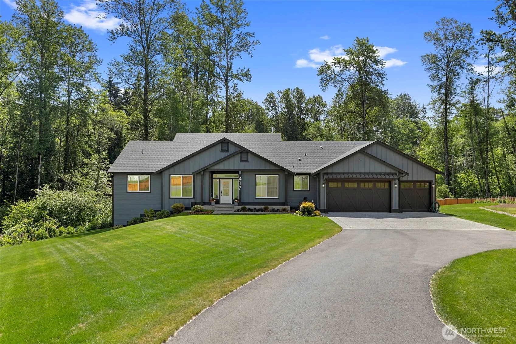Property photo for 417 274th Street Ne, Arlington