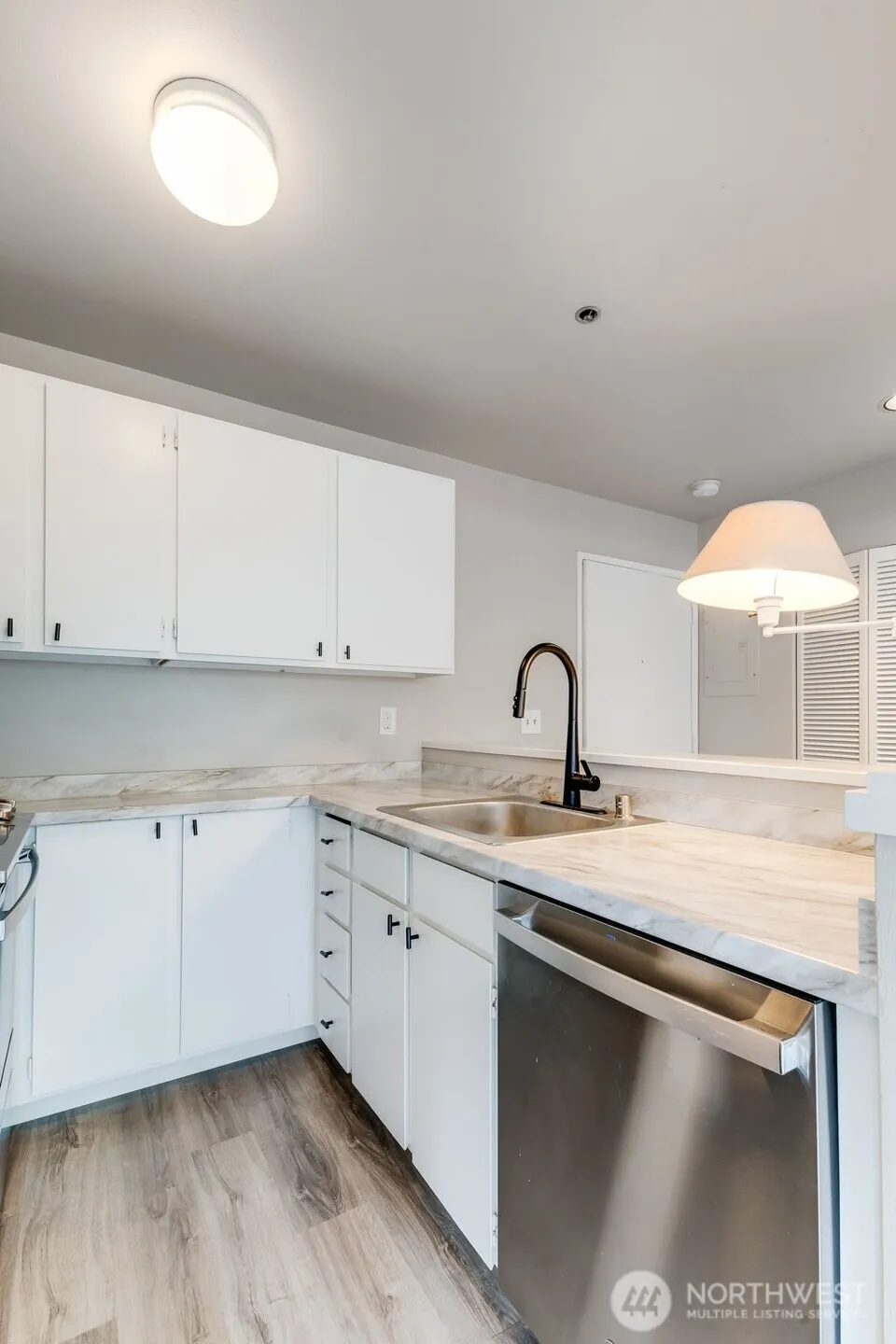 Property photo for 3429 Burke Avenue N ## 23, Seattle photo 5