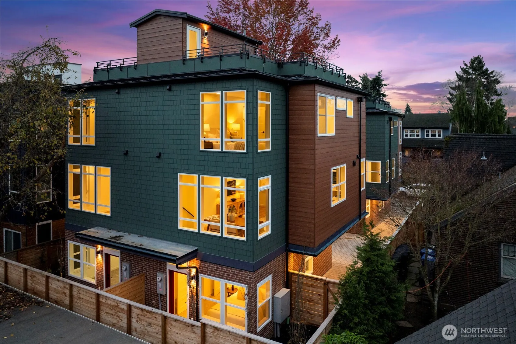 Property photo for 1704 A N 47th Street, Seattle photo 2
