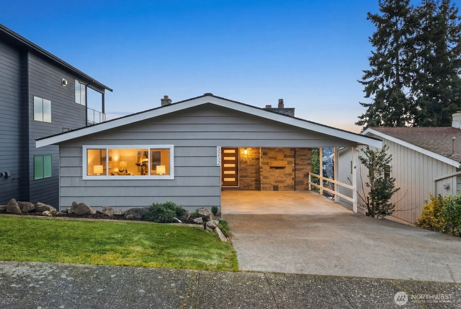 Property photo for 3232 26th Avenue W, Seattle
