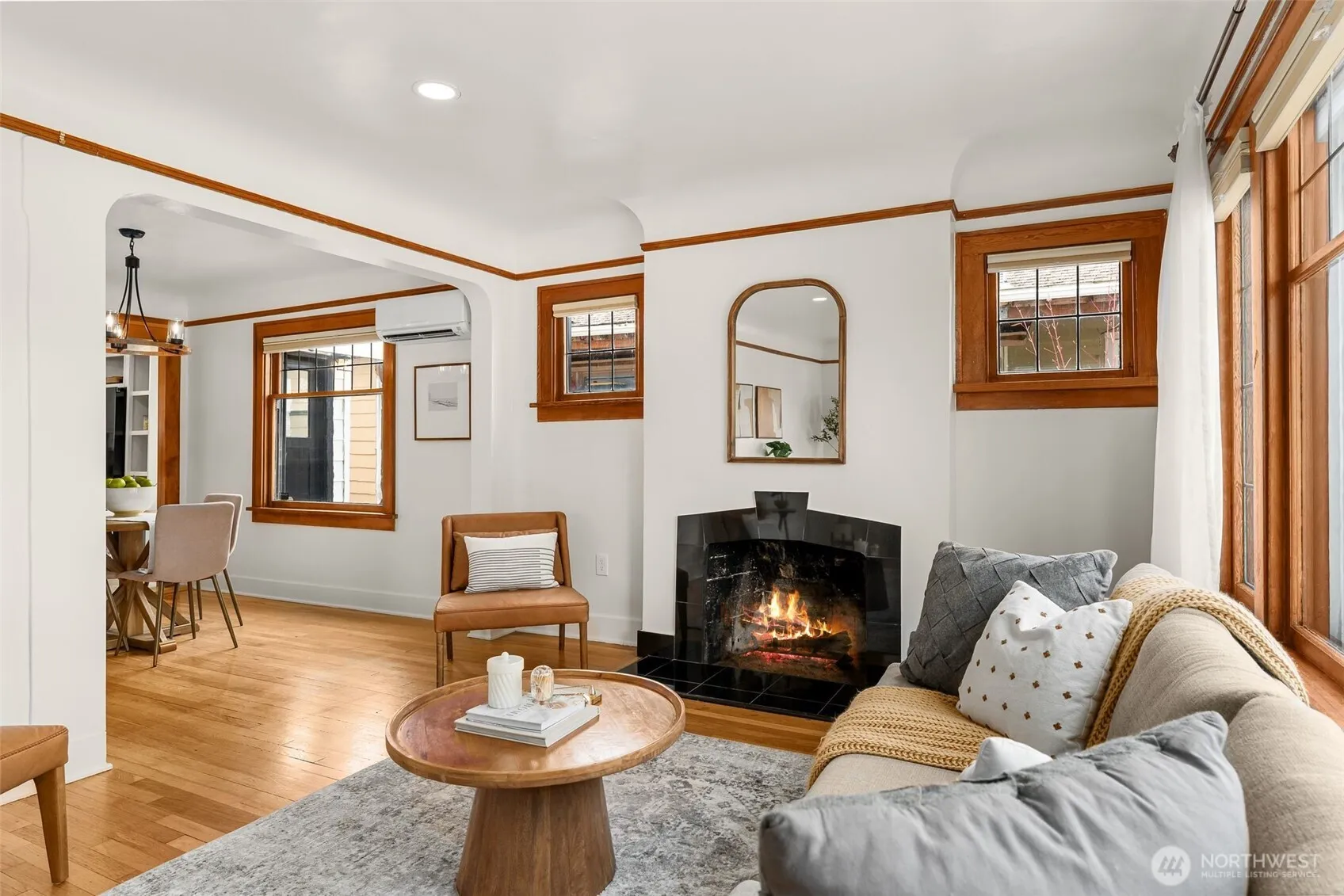 Property photo for 5009 S Alaska Street, Seattle photo 4
