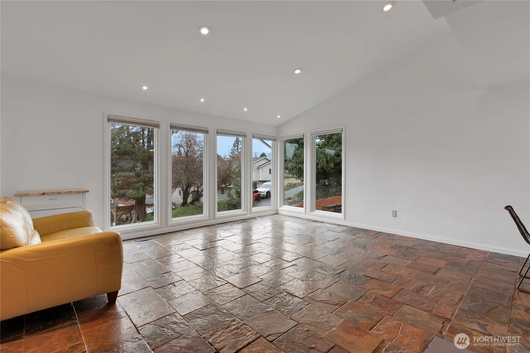 Property photo for 2356 S Angeline Street, Seattle photo 4