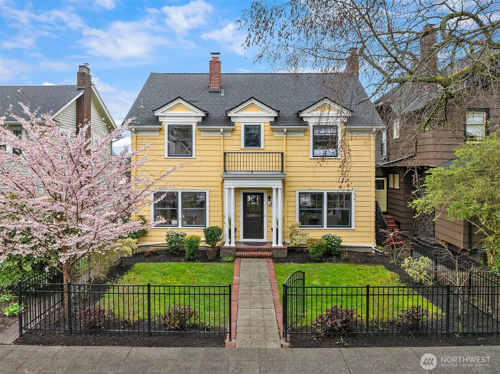 Property photo for 5260 18th Avenue Ne, Seattle