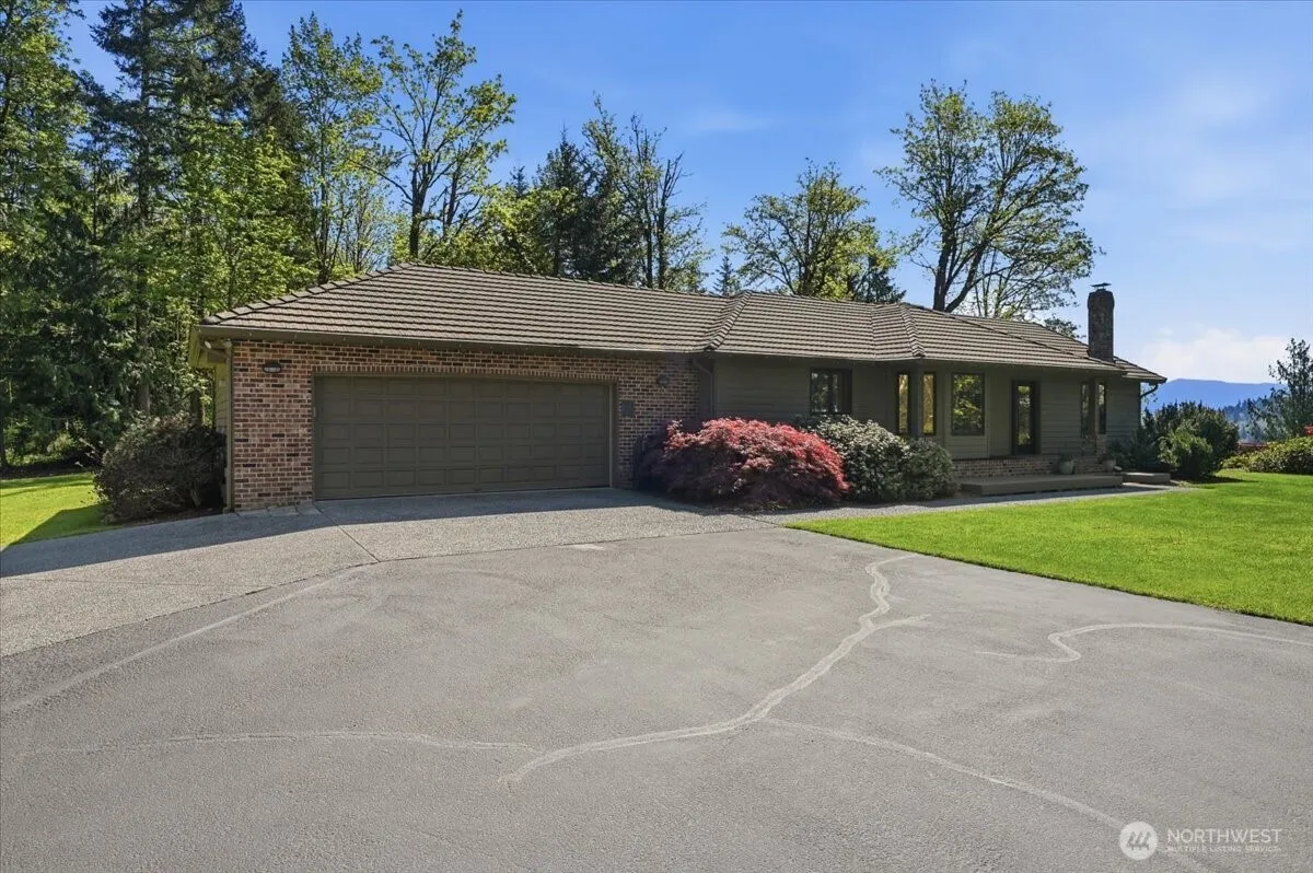 Property photo for 23747 262nd Place Se, Maple Valley photo 5