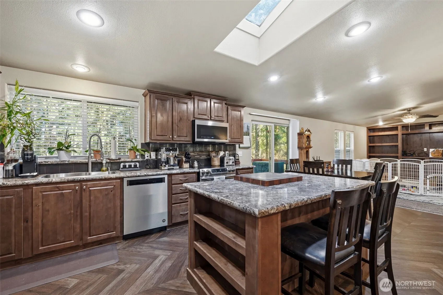 Property photo for 371 Sunset Drive, Oak Harbor