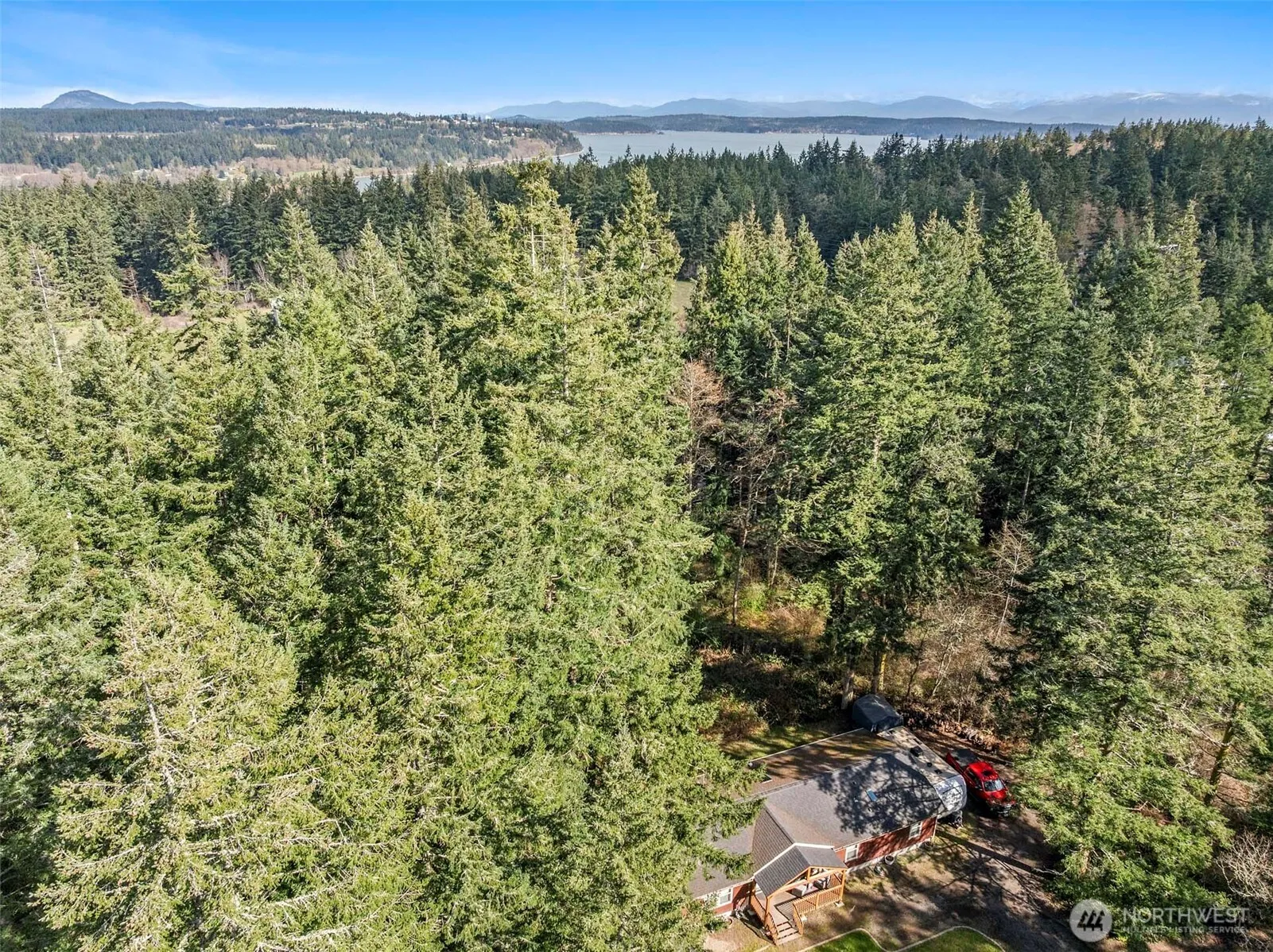 Property photo for 371 Sunset Drive, Oak Harbor photo 3