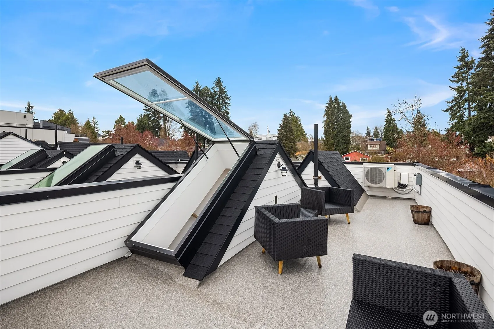 Property photo for 6041 42nd Avenue Sw, Seattle photo 5