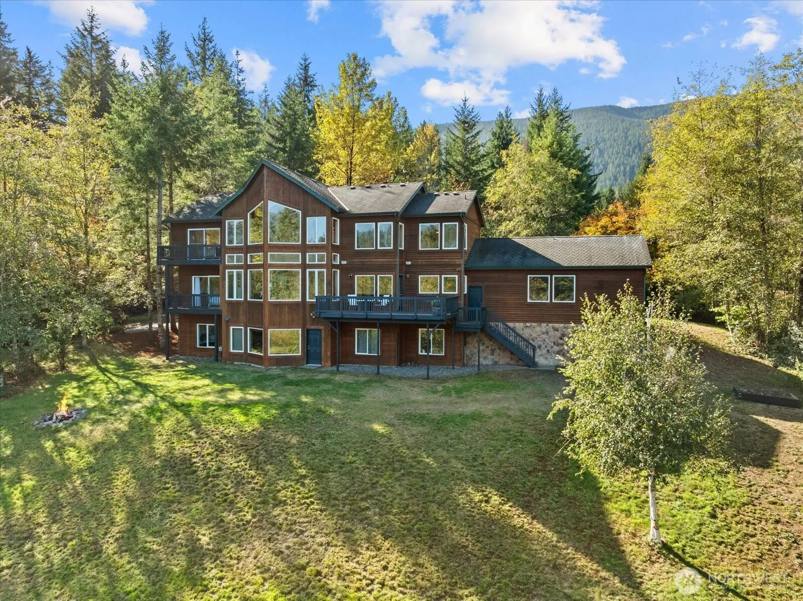Property photo for 16470 Uplands Way Se, North Bend photo 2