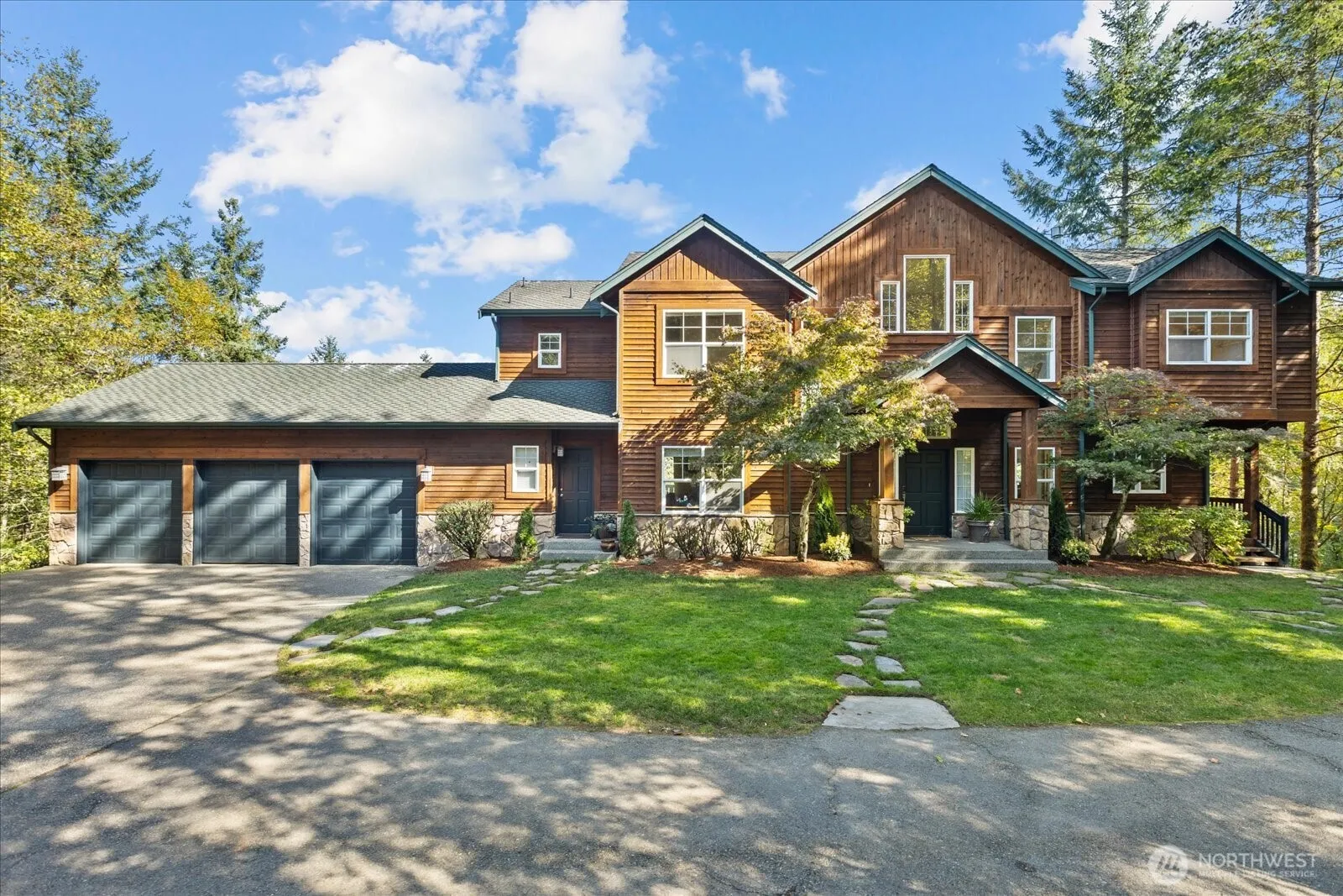 Property photo for 16470 Uplands Way Se, North Bend