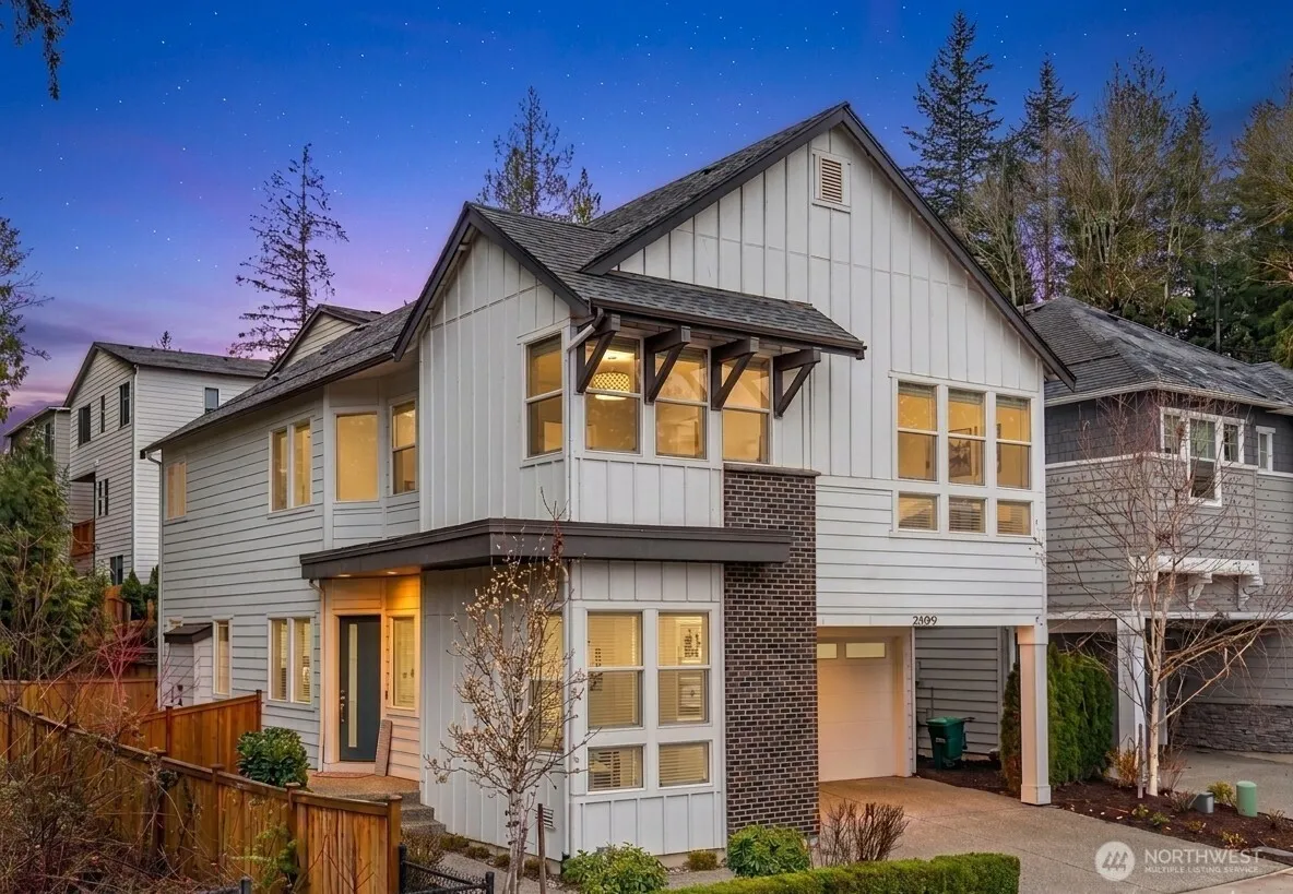 Property photo for 24509 Ne 13th Place, Sammamish, WA 98074