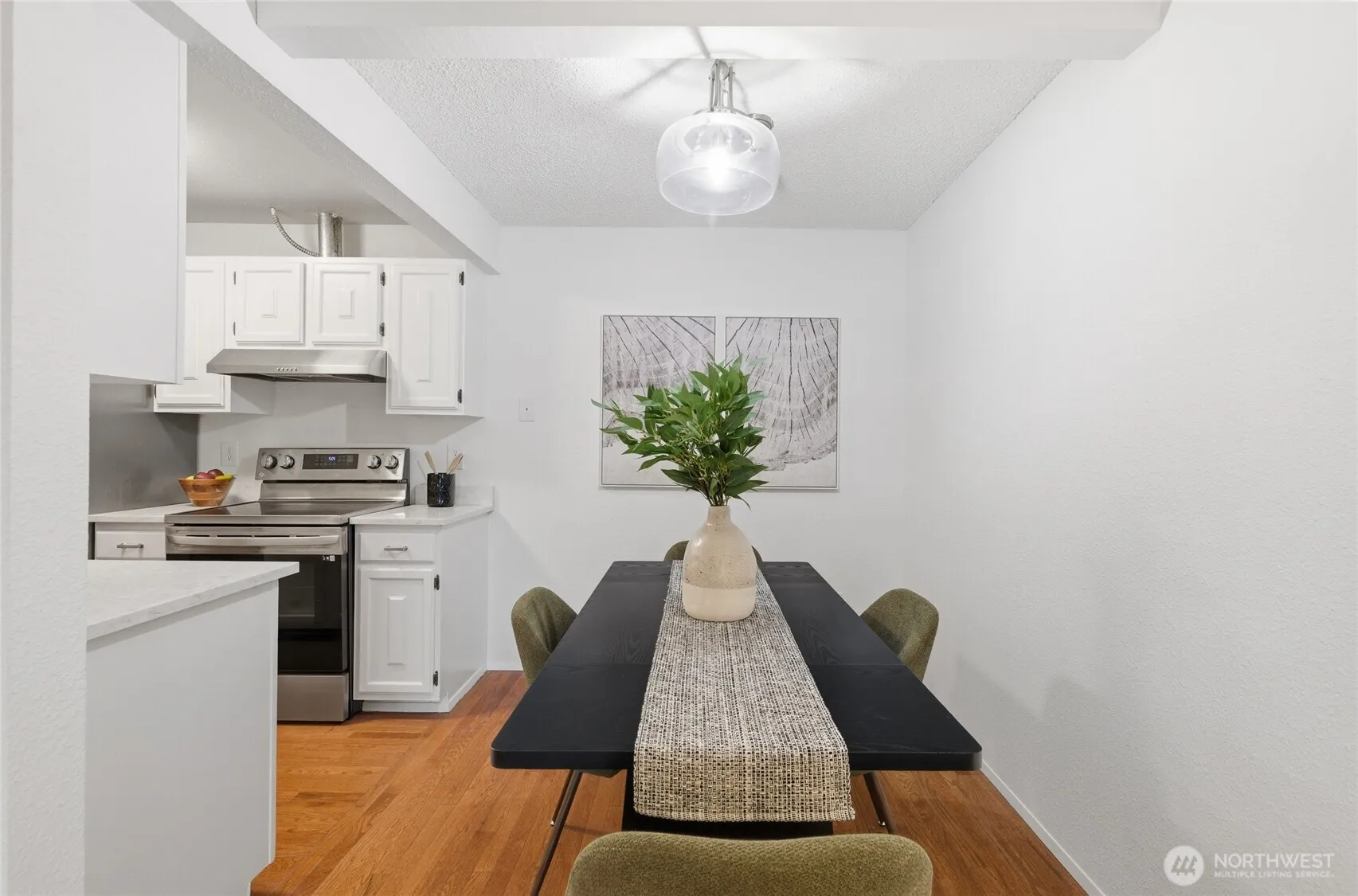 Property photo for 2034 14th Ave W #302, Seattle photo 3