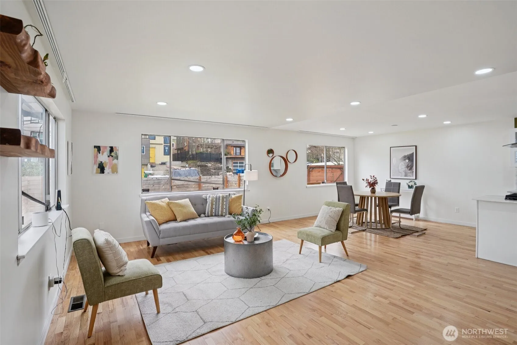 Property photo for 1609 E Alder Street, Seattle photo 4