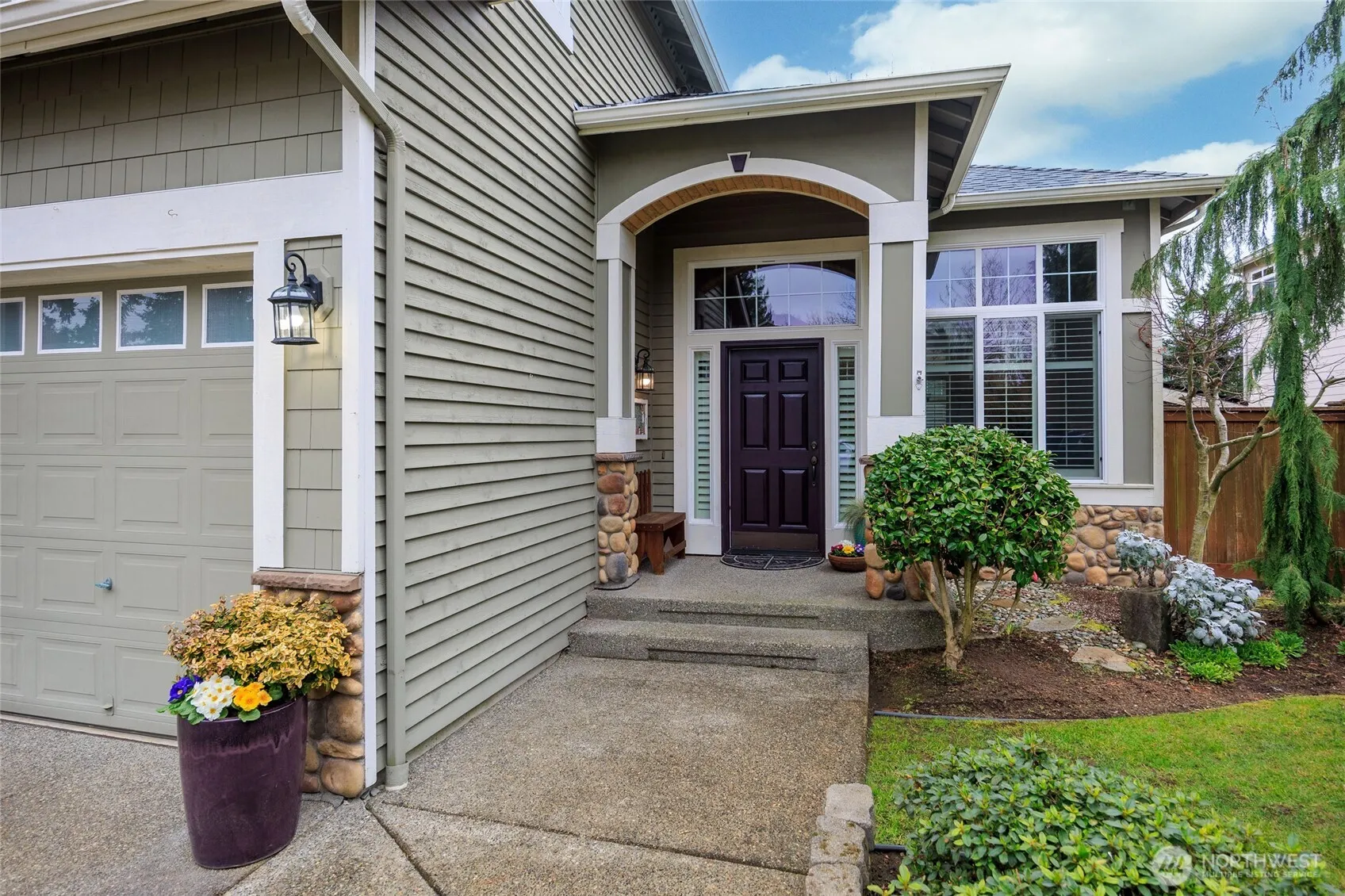 Property photo for 17001 31st Drive Se, Bothell photo 2