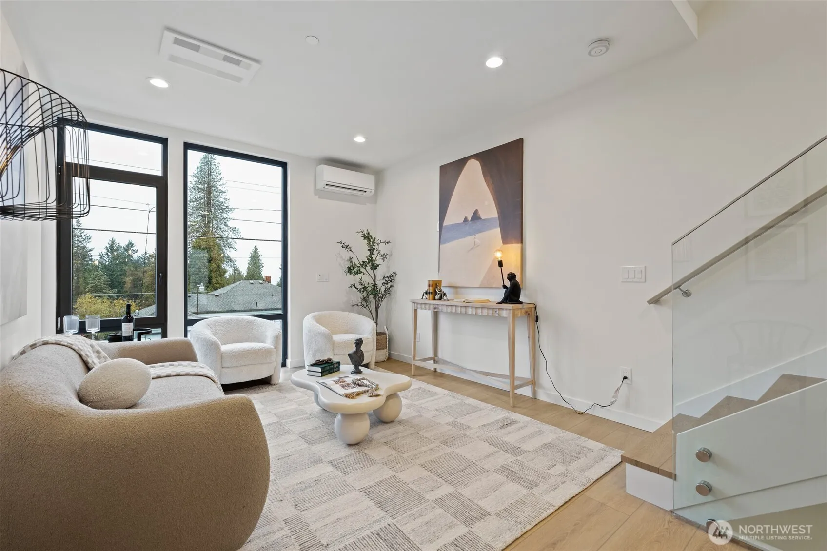 Property photo for 11229 Greenwood Avenue N #c, Seattle photo 4