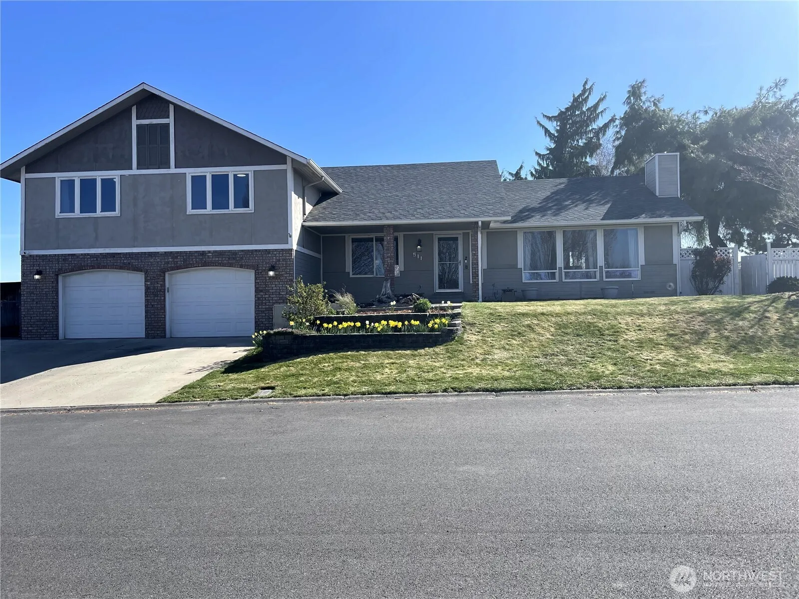 Property photo for 511 Reed Street E, Zillah