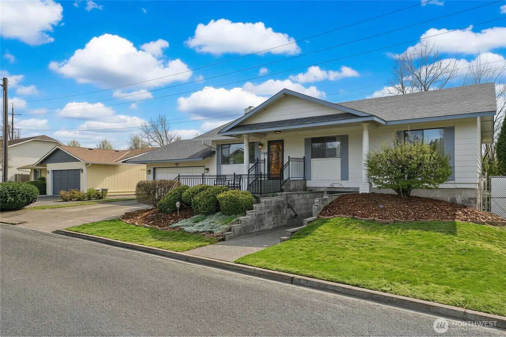 Property photo for 1140 Se Colonial Drive, College Place