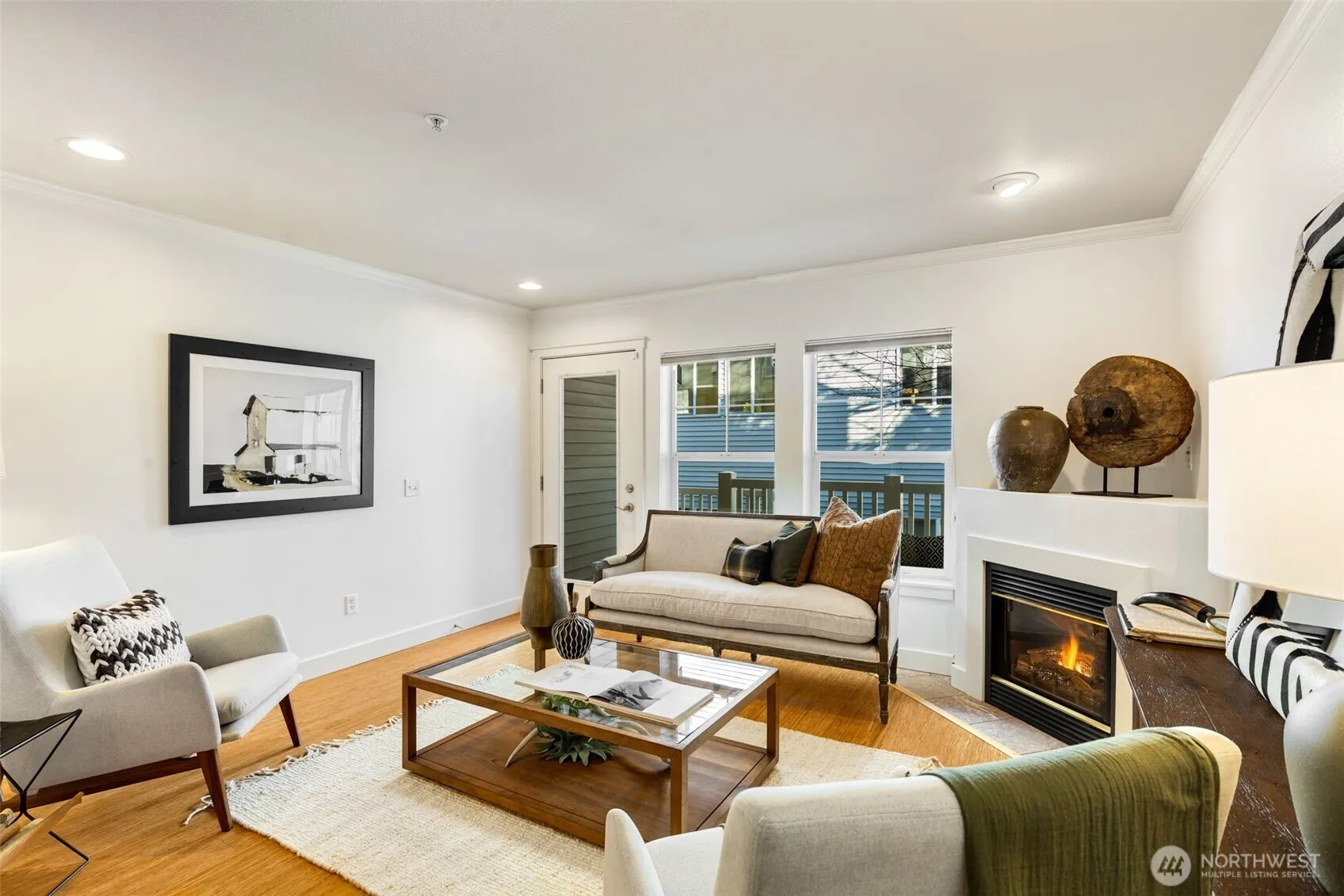 Property photo for 206 24th Avenue E, Seattle photo 2
