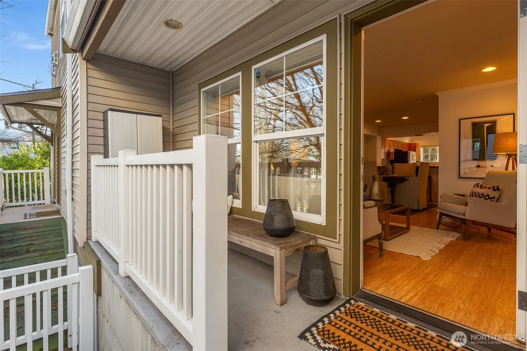 Property photo for 206 24th Avenue E, Seattle photo 5