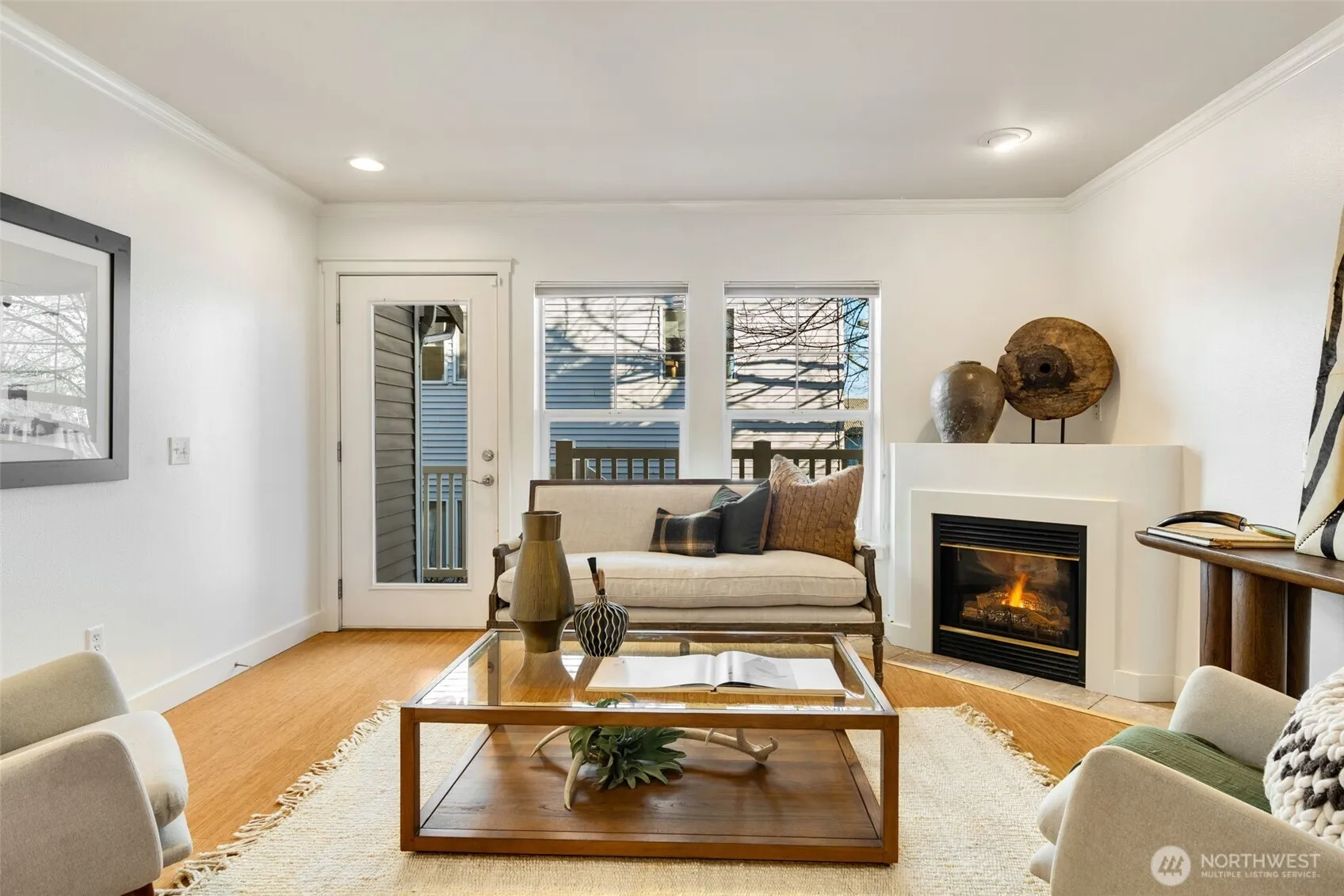 Property photo for 206 24th Avenue E, Seattle photo 4