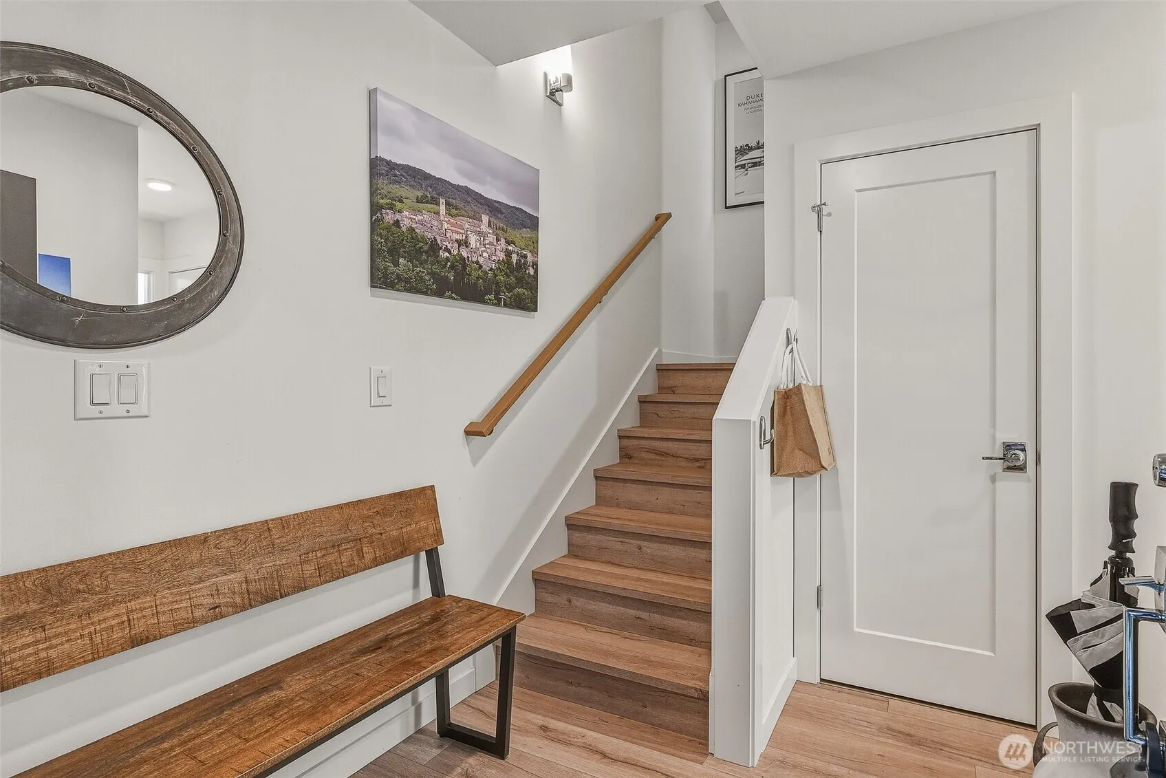 Property photo for 6313 9th Avenue Ne #a, Seattle photo 3