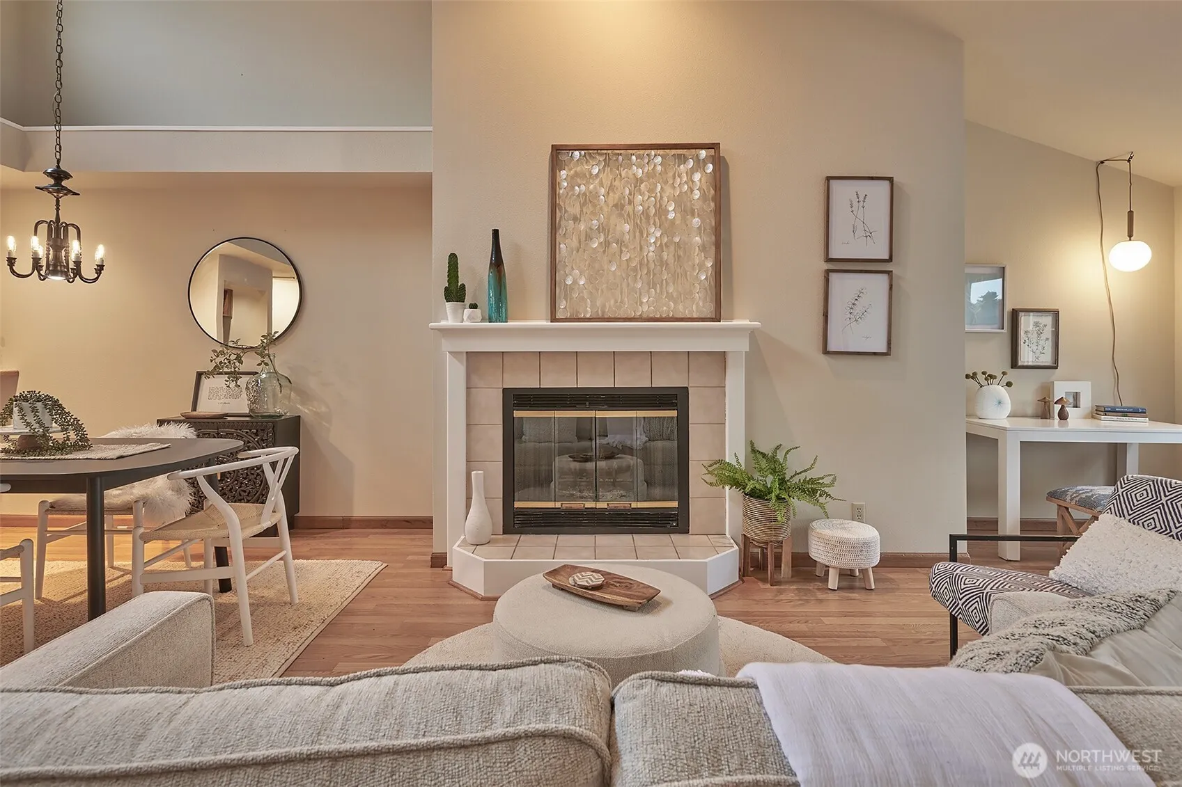 Property photo for 909 N 35th Street #402, Seattle