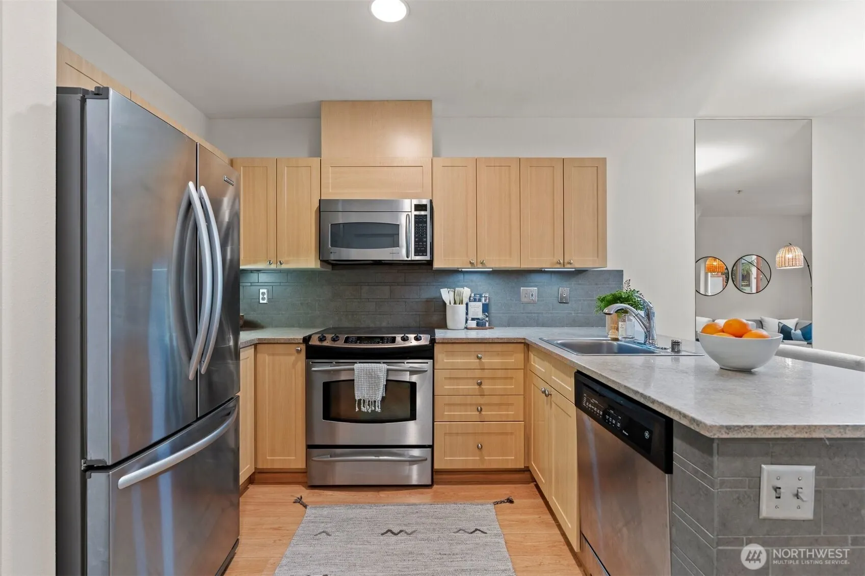 Property photo for 2717 Western Avenue #624, Seattle photo 4