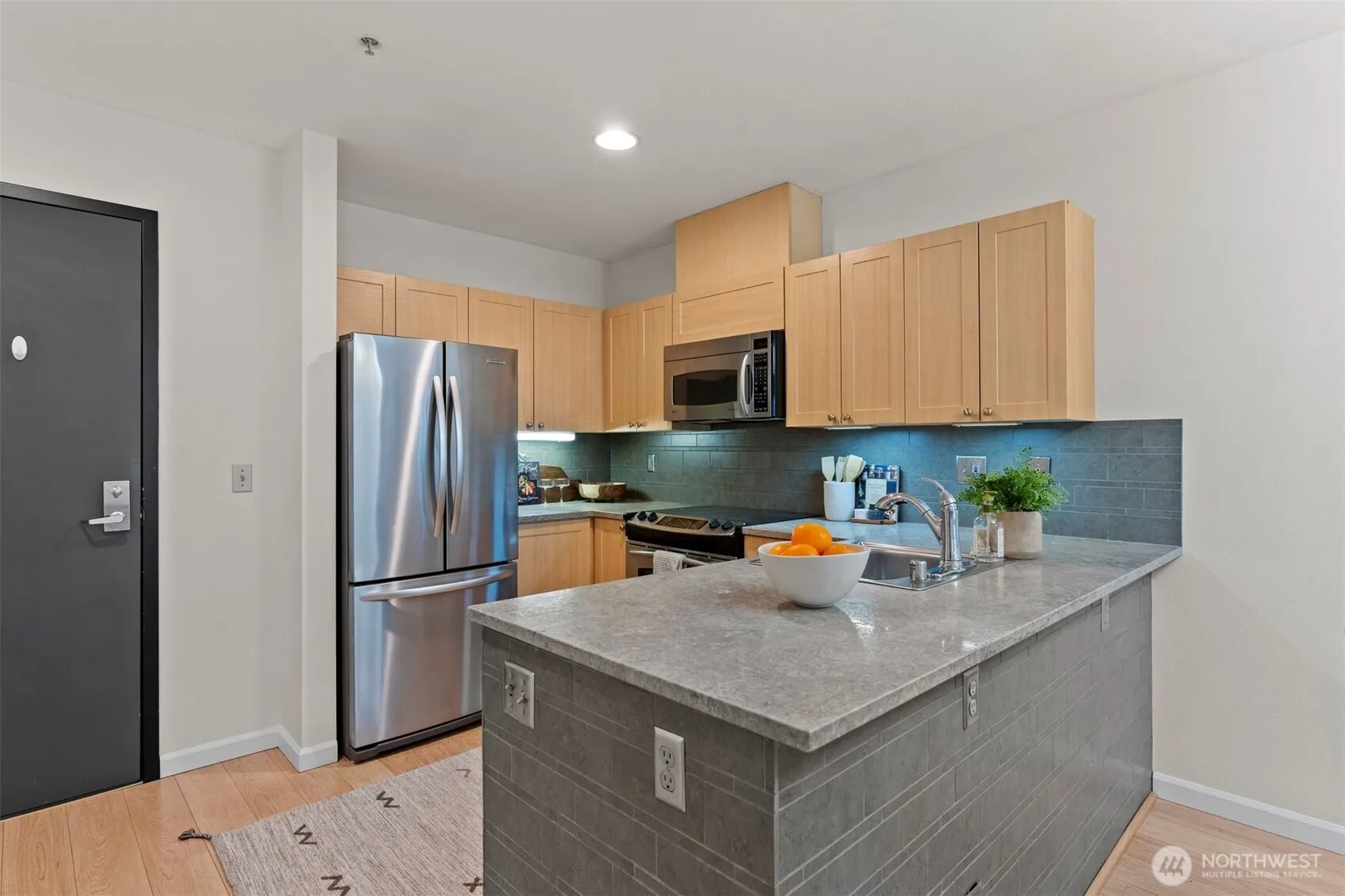 Property photo for 2717 Western Avenue #624, Seattle photo 5